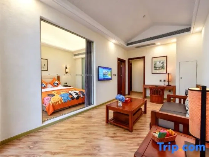 Deluxe Double Family Suite with balcony and with city view