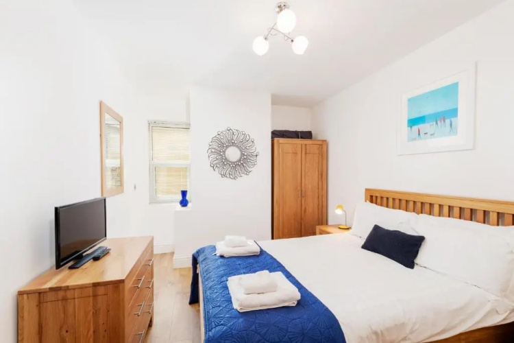 4 At The Beach, Torcross