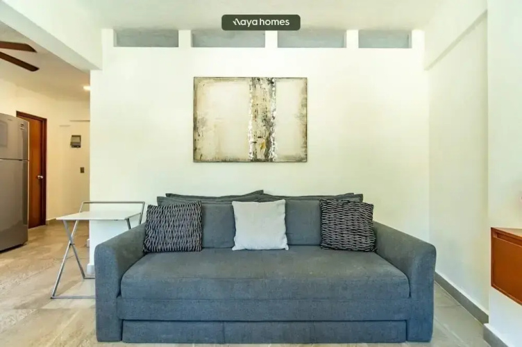Beachfront 2BR Condo - Pool - Blue Flag Beach