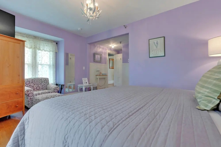 The James Place Inn B&B