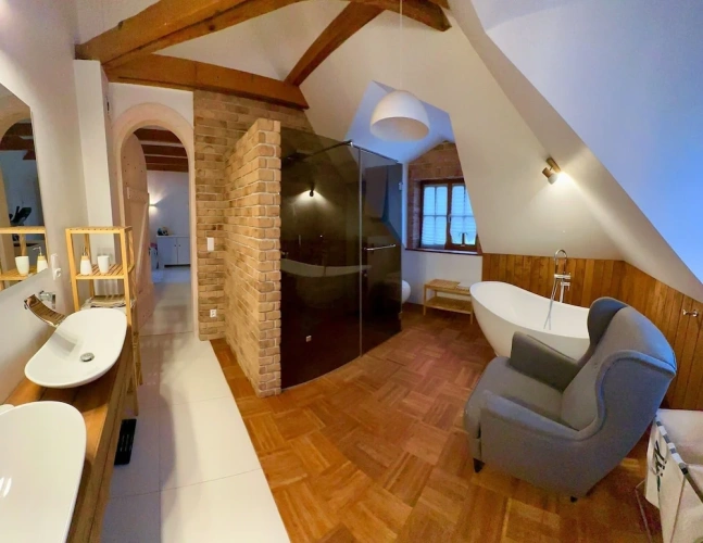 4 Bedrooms Superior Villa with garden view