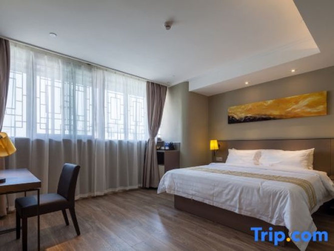 Quadruple Suite