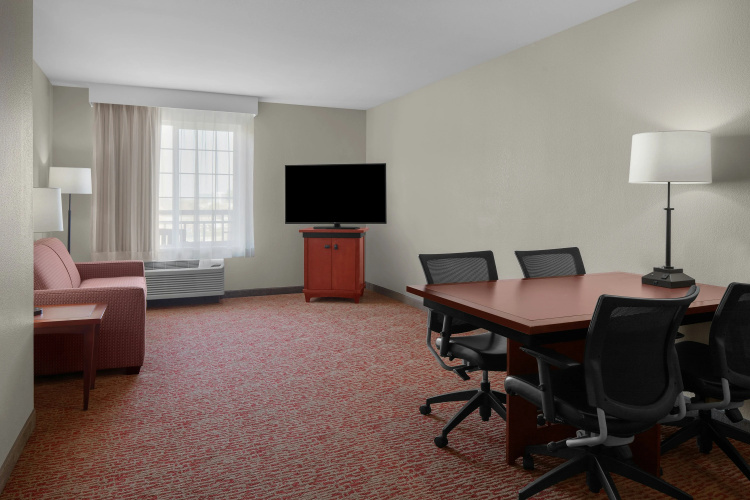 Larkspur Landing Campbell photo 15