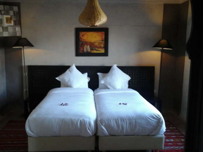 Shems Moon Lodge & Spa
