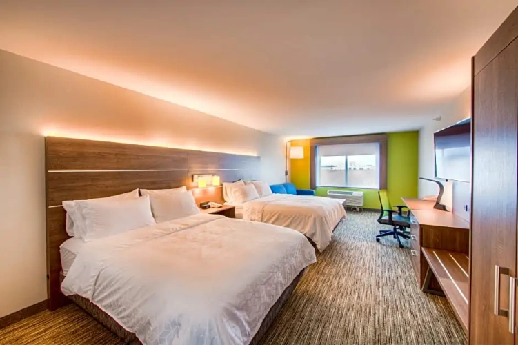 Quadruple Suite