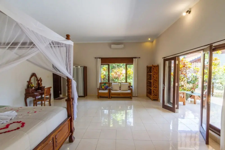 Maimai Sari House