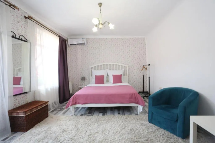 Union Square Apartment 2