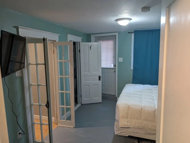 1 Bedroom Apartment with harbour view
