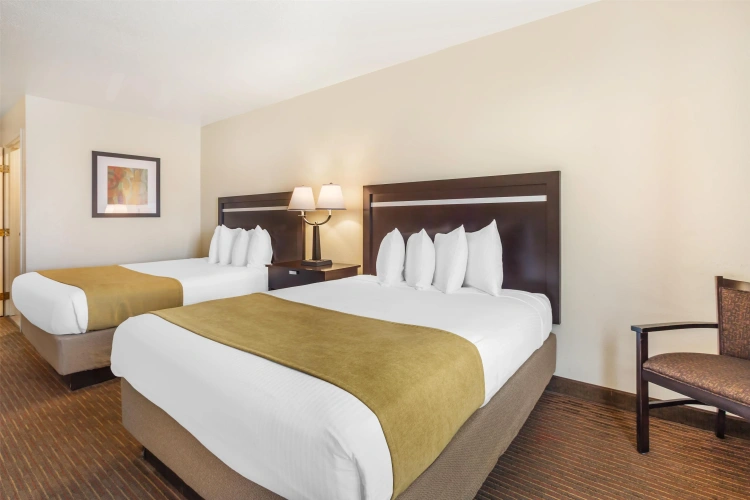 Standard Quadruple room
