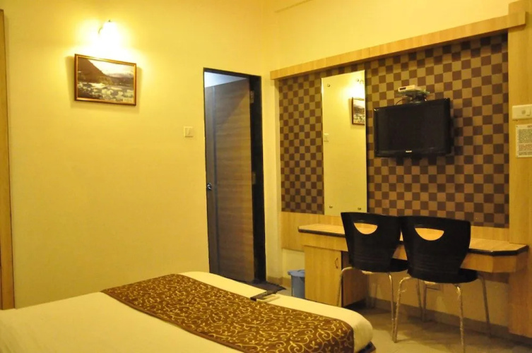 The Classic Rooms