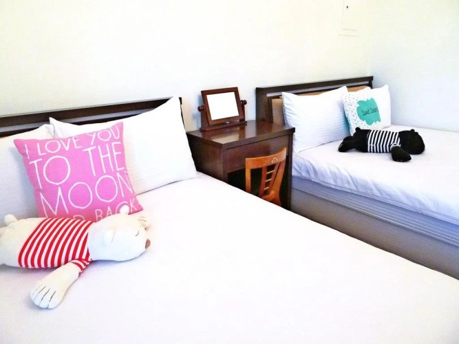 Amicasa Guesthouse
