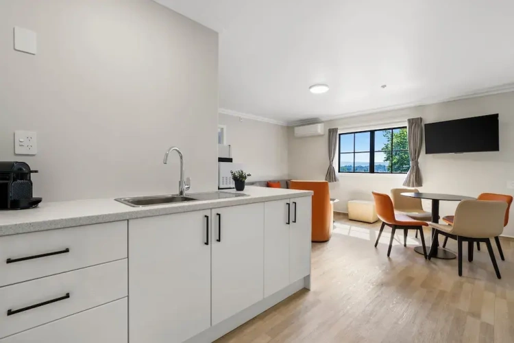 2 Bedrooms Suite