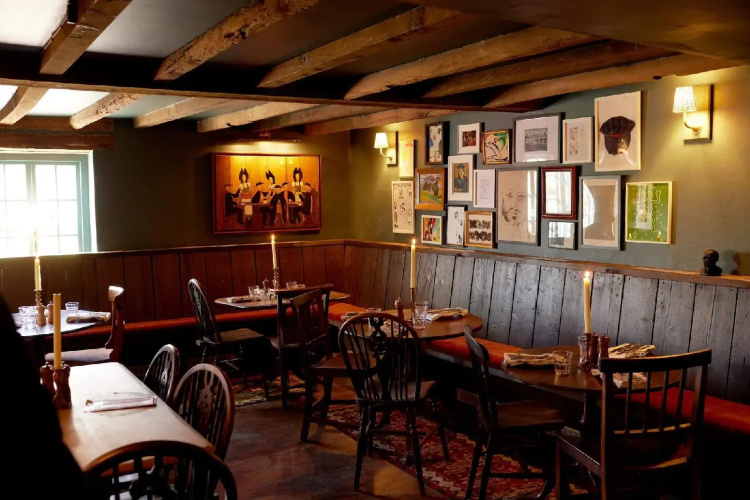 The Queen's Head