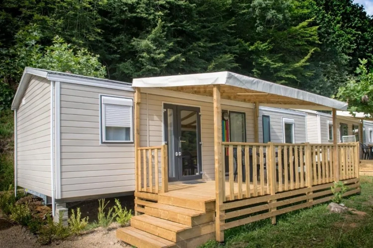 3 Bedrooms Privilege Cottage