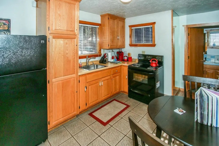 Cozy Bear Lodge A
