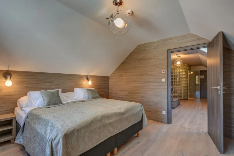 Standard Double room with land view