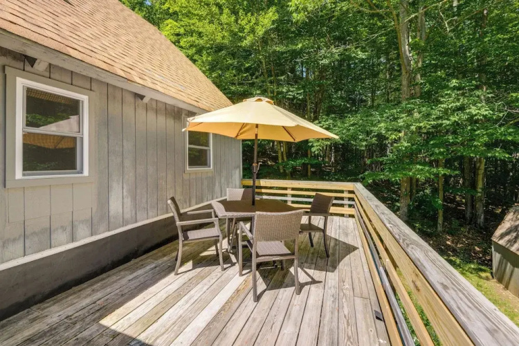 West Dover Home - Steps to Mount Snow Resort!