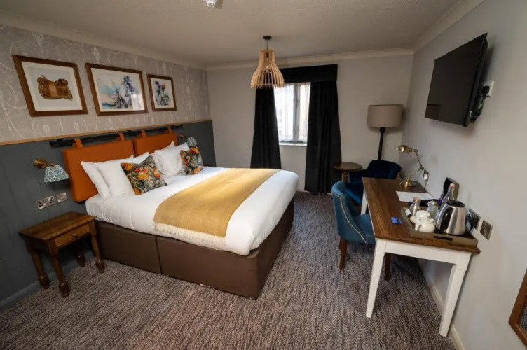 The Ely Hotel by Chef and Brewer Collection