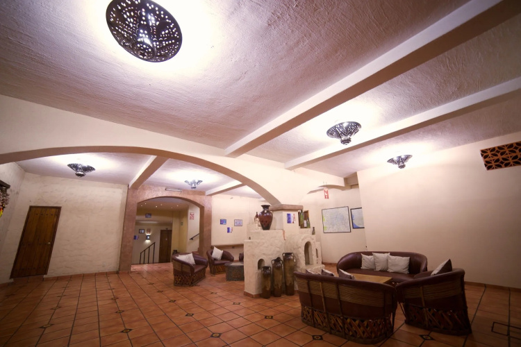 Hotel Hacienda del Sol