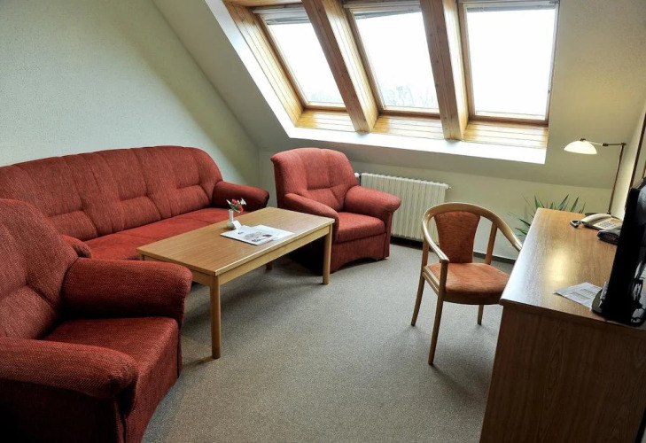 Lazensky hotel Pyramida IOver view