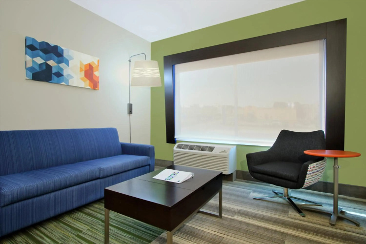 Holiday Inn Express & Suites Brookshire - Katy Freeway by IHG