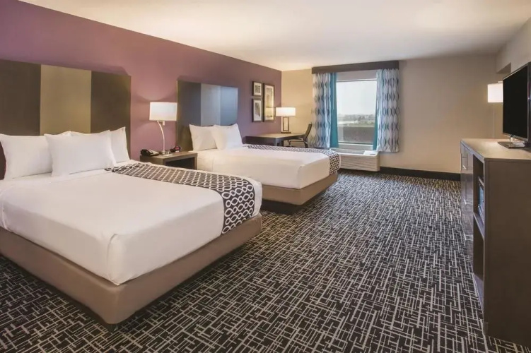 La Quinta Inn & Suites Pontoon Beach