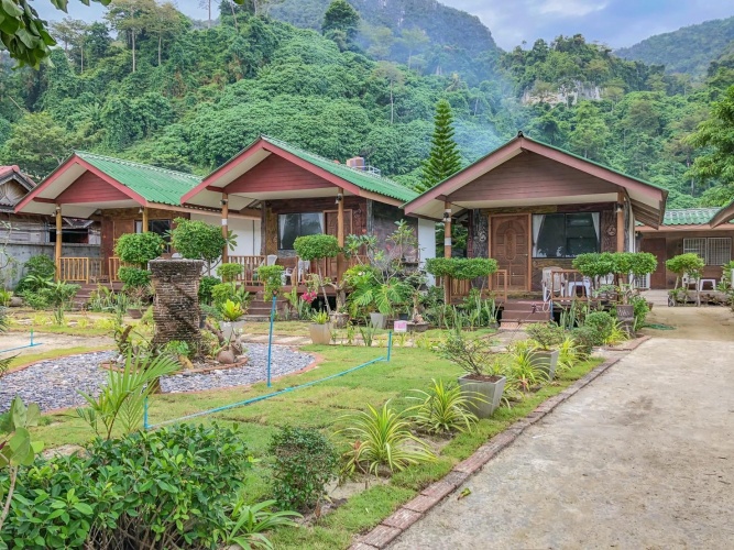 Double Bungalow beachfront