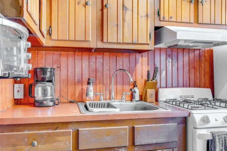 2 Bedrooms Cottage