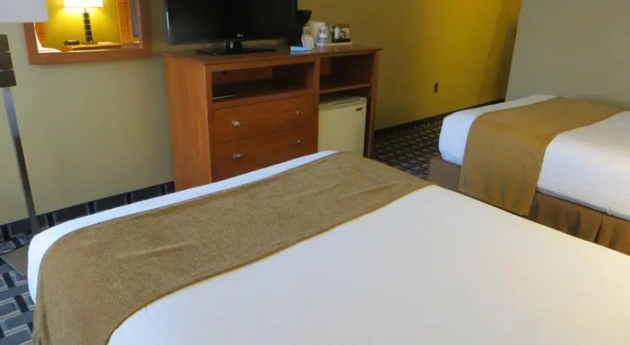 Inn Of Thief River Falls