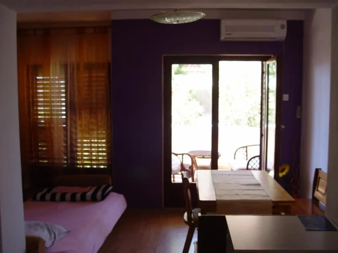 1 Bedroom Apartment with balcony
