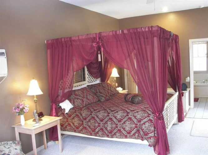 Heritage Country Inn