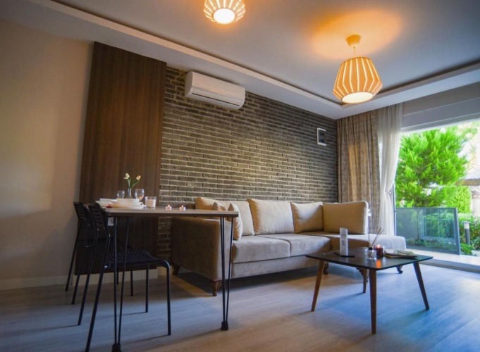 3 Bedrooms Cottage