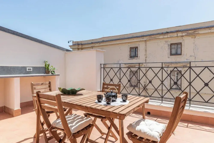 Oretea Apartment with Terrace