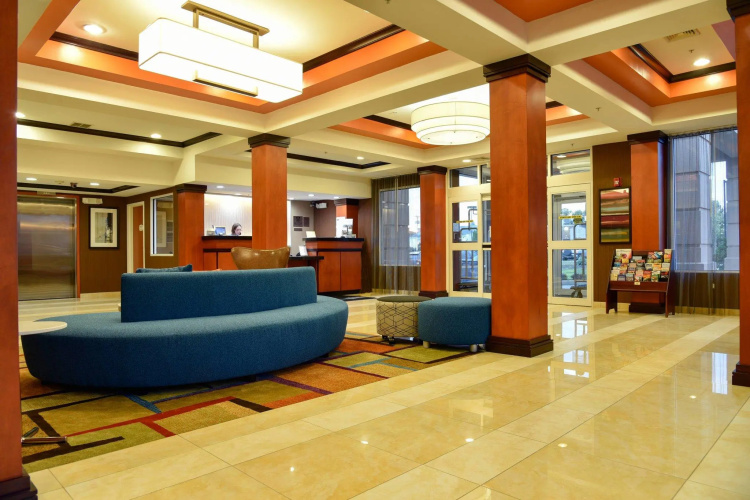 Fairfield Inn & Suites Hartford Airport