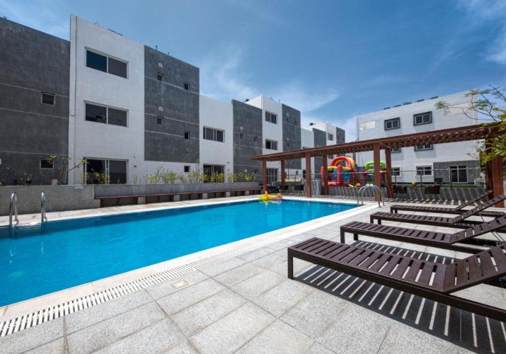 2 Bedrooms Villa