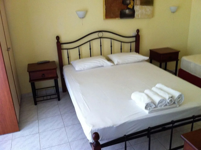George House Apartments & Villa