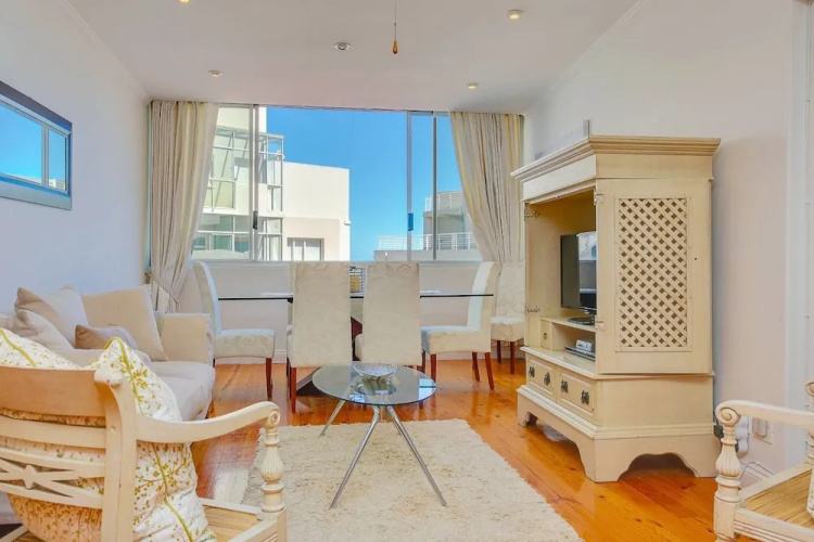 205 Seacliffe