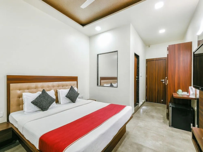 OYO 7057 Global Inn