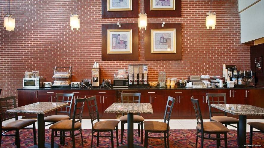 Best Western Plus Reading Inn & Suites photo 29