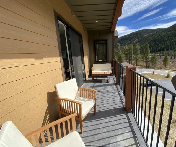 3 Bedrooms Premier Apartment with balcony and with mountain view