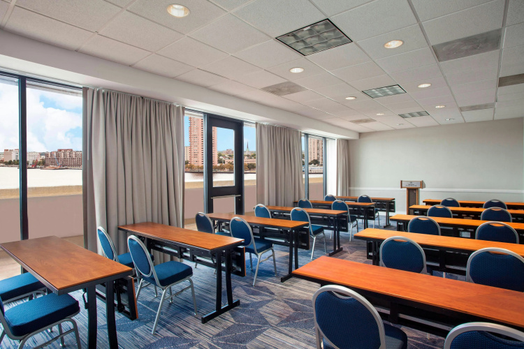 Sheraton Norfolk Waterside photo 19
