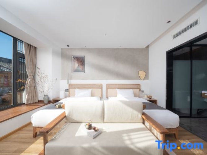 Luxury Twin room