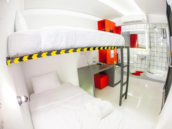 Little Box Hotel