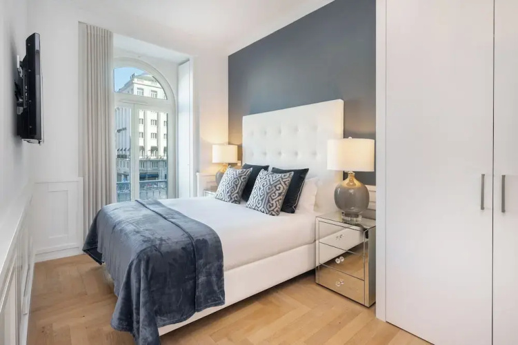 The Boulevard Prime Location & Timeless Luxury