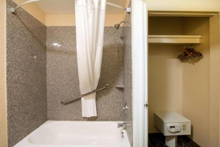 1 Bedroom Double Suite