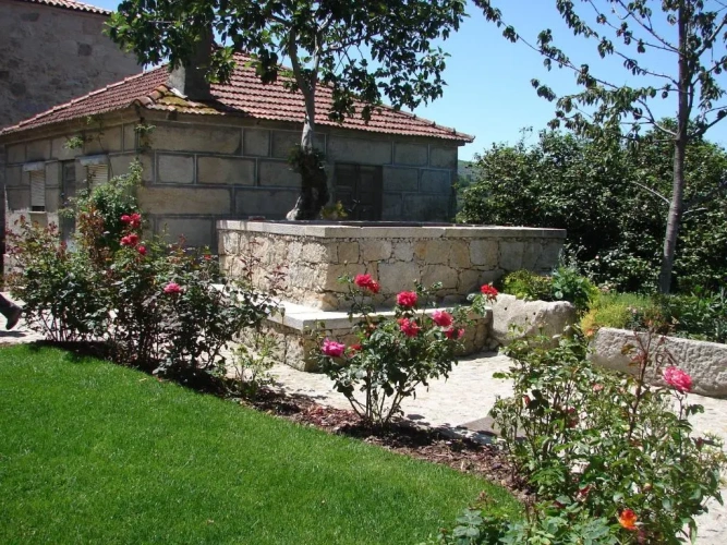 3 Bedrooms Cottage