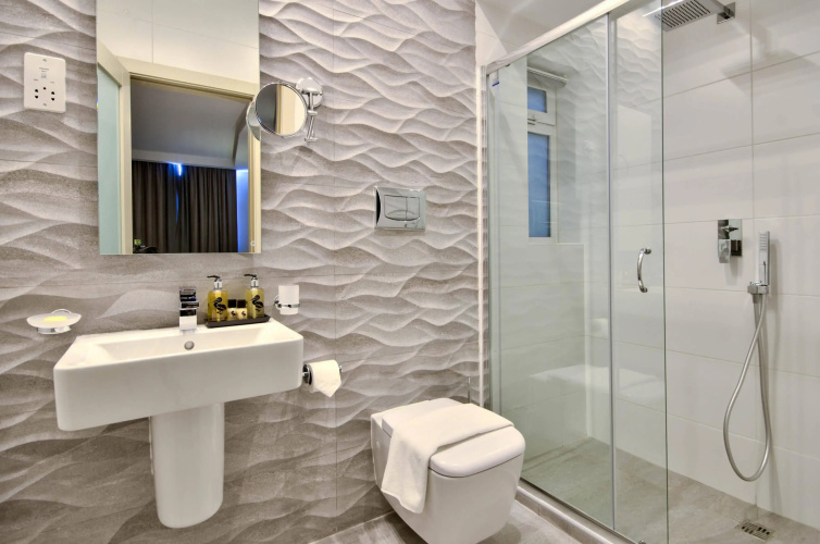 Jules Suites