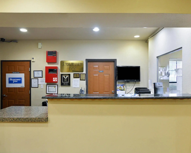 Rodeway Inn Carrollton I-35E