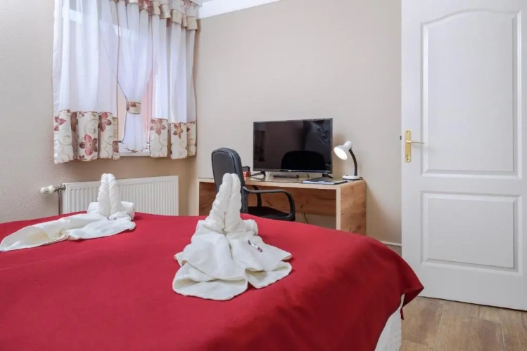2 Bedrooms Suite