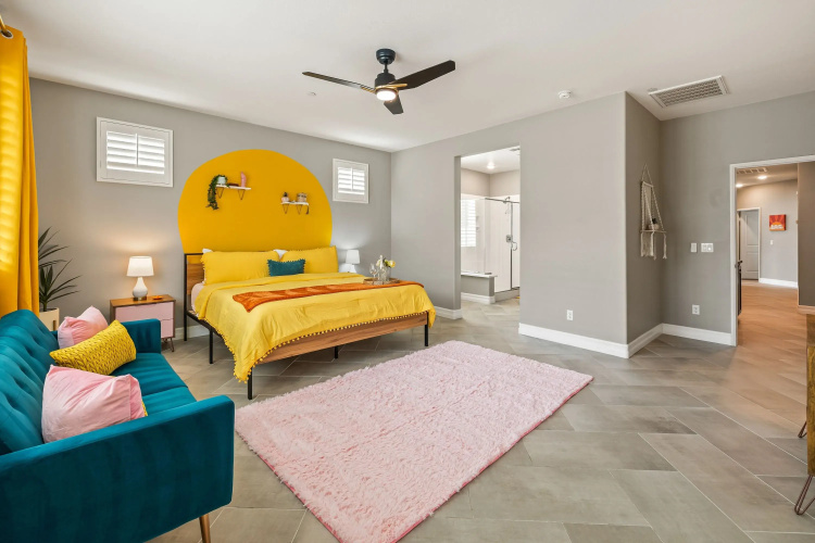 Kaleidoscope by Avantstay Colorful Escape + Pool